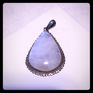 Gorgeous moonstone pendant